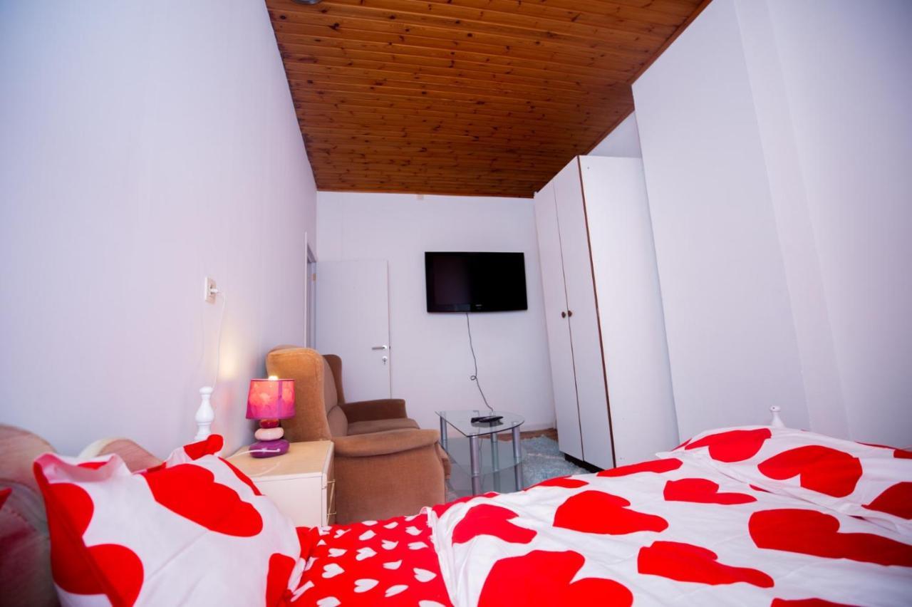 Agreable Chambre Sur Liege Avc Parking Et Wifi Gratuit Exterior foto